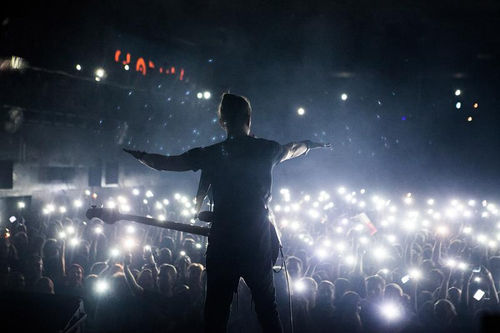 Koncerty światłem malowane. Fot: Kara Rokita.