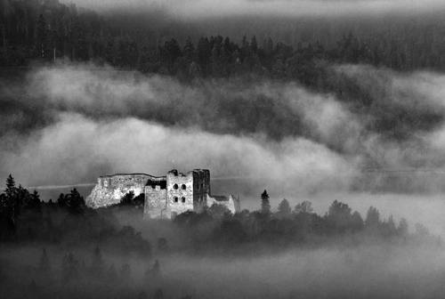 I NAGRODA XXIII OBF ZABYTKI 2012 Janusz Wojcieszak Ruiny I NAGRODA XXIII OBF ZABYTKI 2012 Janusz Wojcieszak Ruiny