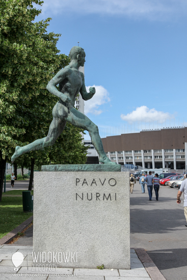 Pomnik lekkoatlety Paavo Nurmi. Pomnik lekkoatlety Paavo Nurmi.