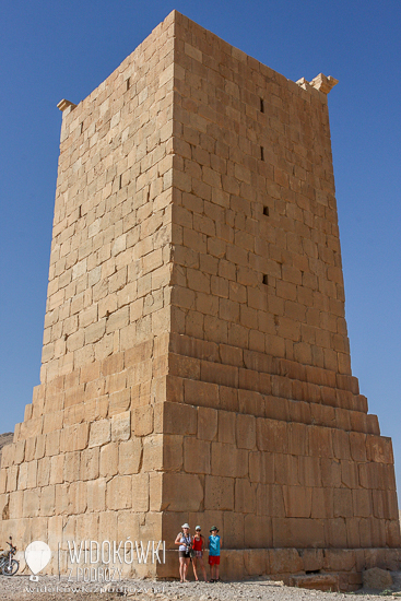 Grobowiec wieżowy. Palmyra 2008.